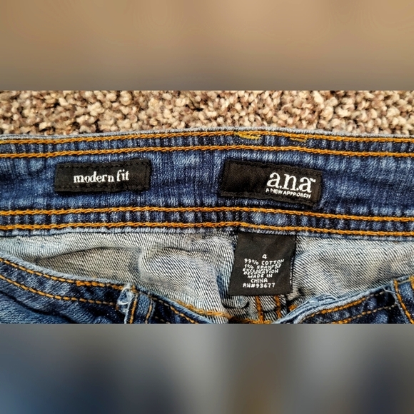 a.n.a Modern Fit Skinny Jeans- Size 4 - Picture 4 of 4